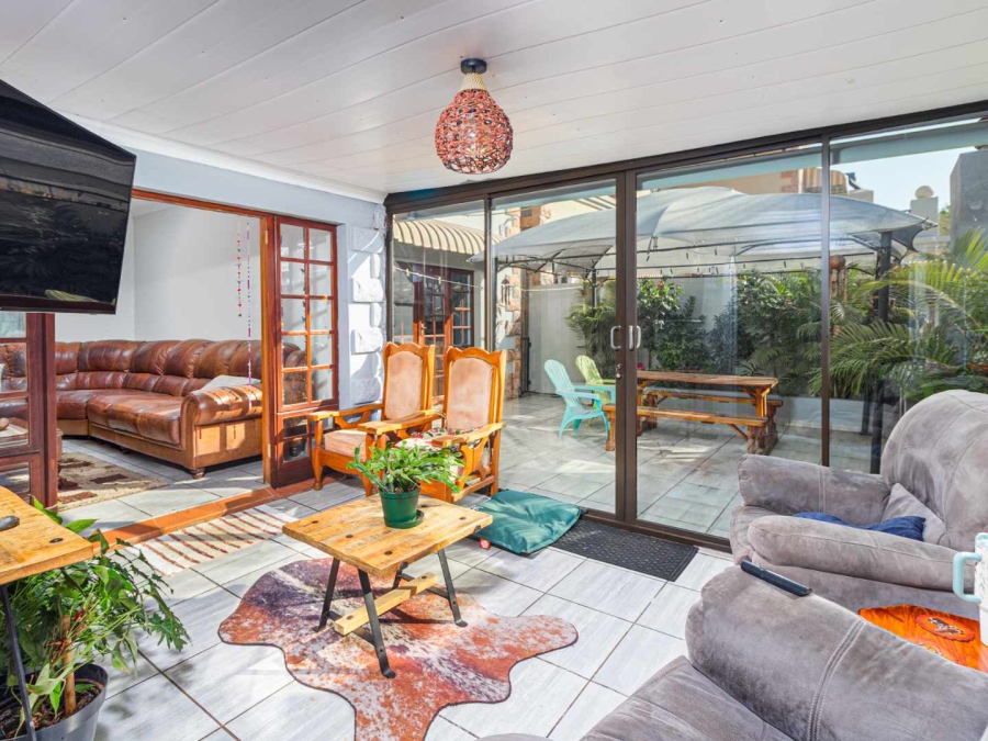 3 Bedroom Property for Sale in Meerhof North West